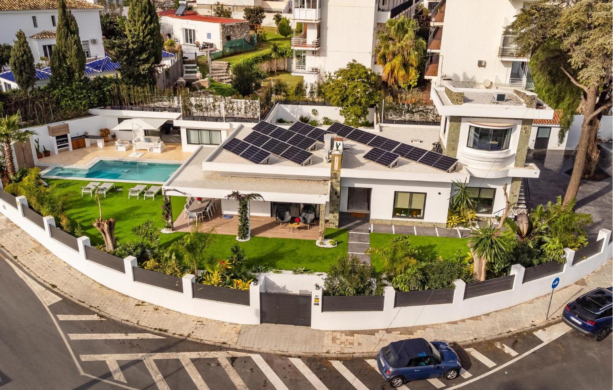 Awesome In With Heated Swimming Pool Benalmadena