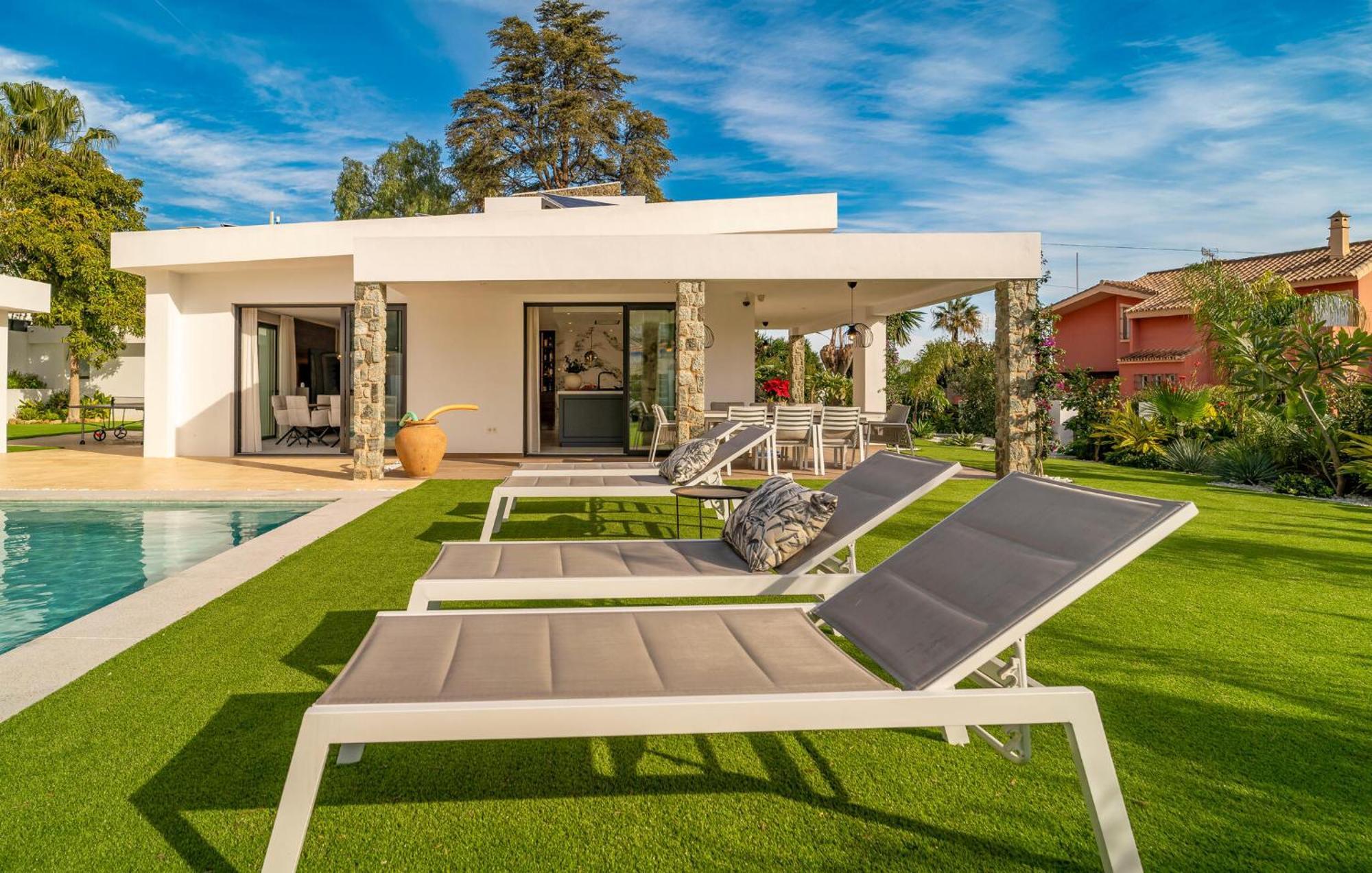 Holiday home Awesome In With Heated Swimming Pool *